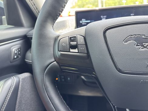 Used 2025 Ford Mustang Mach-E Premium AWD/4WD image 27