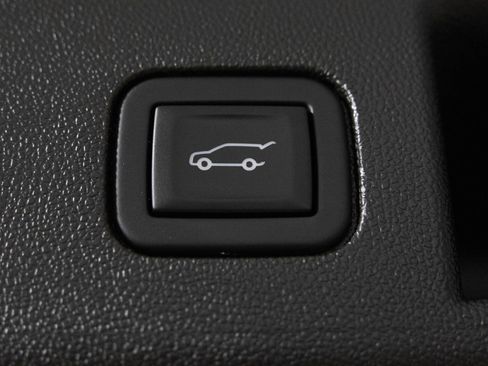 Certified 2023 Chevrolet Equinox LT image 39