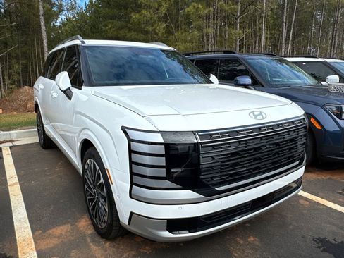 New 2026 Hyundai Palisade Calligraphy FWD image 4
