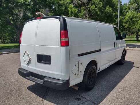 Used 2012 GMC Savana 1500 AWD image 8