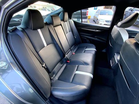 Used 2025 Toyota Camry SE w/ Multimedia Upgrade Package image 19