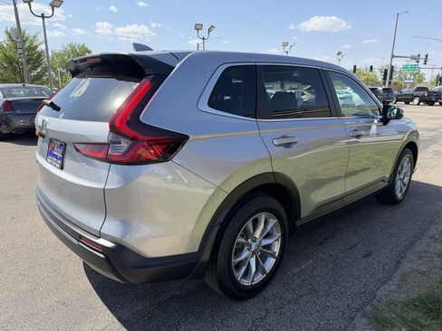 Used 2023 Honda CR-V EX image 5