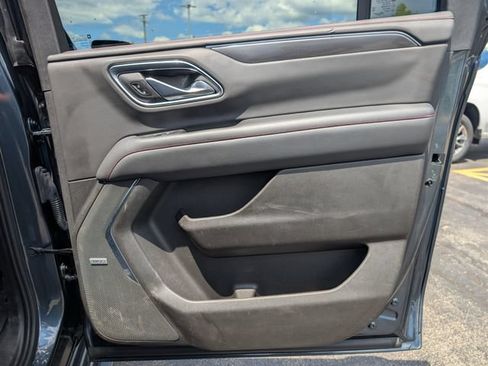 Used 2021 Chevrolet Suburban RST AWD/4WD image 18