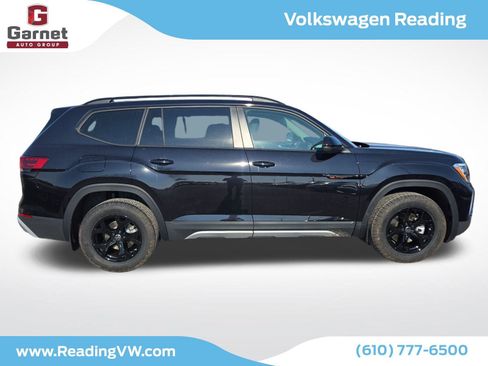 New 2026 Volkswagen Atlas Peak Edition image 6