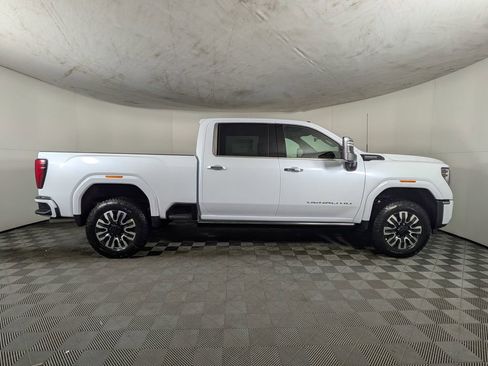 New 2026 GMC Sierra 2500 Denali Ultimate image 6