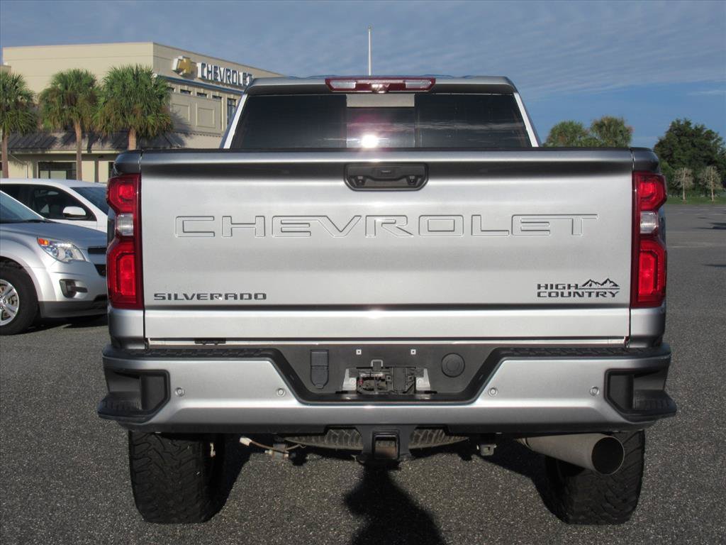 Used 2024 Chevrolet Silverado 2500 High Country w/ Technology Package AWD/4WD image 5
