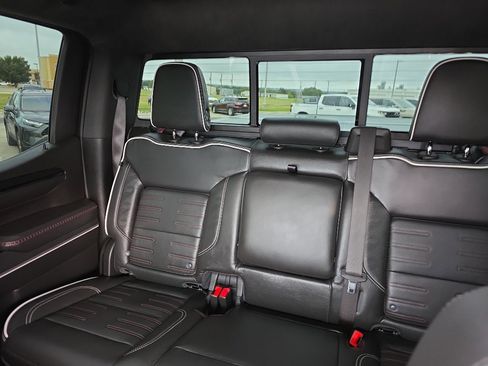 Used 2022 GMC Sierra 1500 AT4X AWD/4WD image 9