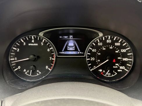Used 2019 Nissan Pathfinder SV AWD/4WD image 22