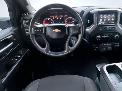 Used 2023 Chevrolet Silverado 2500 Custom w/ Custom Value Package image 9