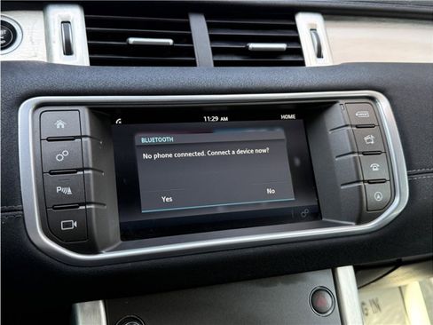 Used 2017 Land Rover Range Rover Evoque SE Premium image 39