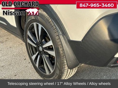 Used 2020 Nissan Kicks SR image 9