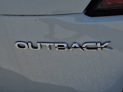 Used 2025 Subaru Outback Limited AWD/4WD image 35