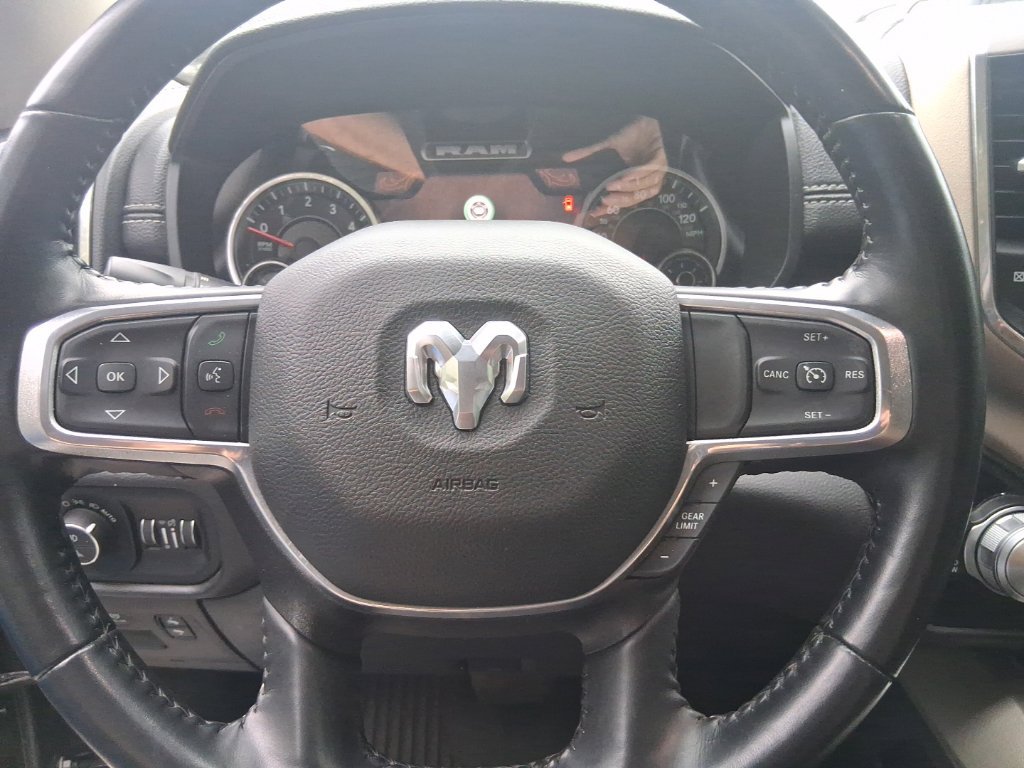 Used 2022 RAM 1500 Laramie AWD/4WD image 12