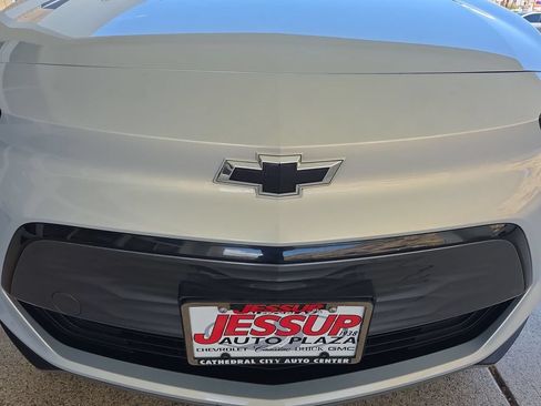 Used 2023 Chevrolet Bolt EUV LT FWD image 32