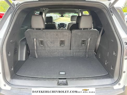 Used 2023 Chevrolet Traverse RS FWD image 36