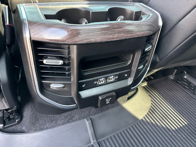 Used 2025 RAM 1500 Laramie w/ Night Edition AWD/4WD image 14