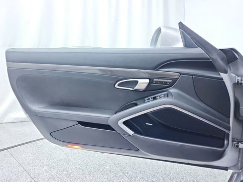 Used 2017 Porsche 911 Carrera 4S image 25