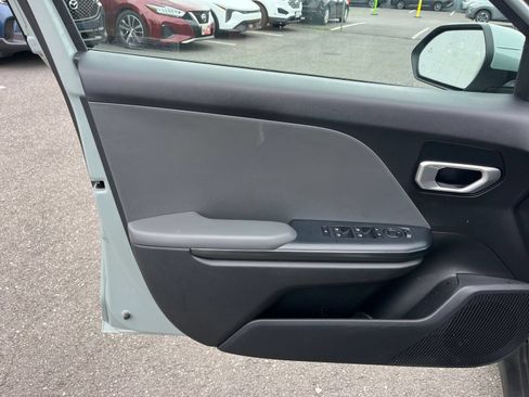 Used 2025 Kia K4 FWD image 18