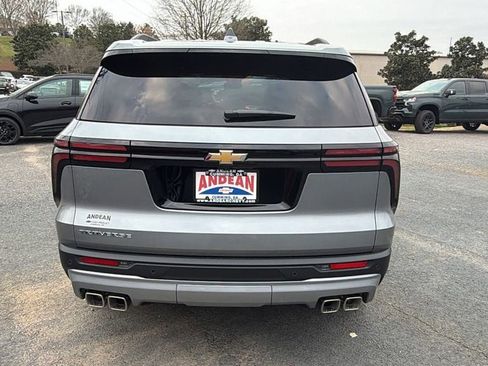 Certified 2026 Chevrolet Traverse LT image 6