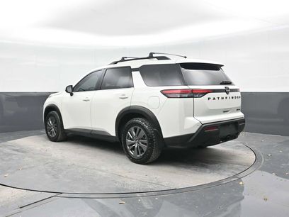 Used 2022 Nissan Pathfinder SV w/ SV Premium Package