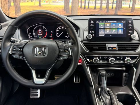 Used 2022 Honda Accord Sport image 3