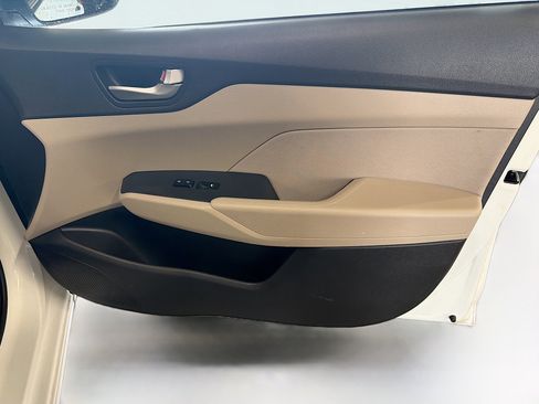 Used 2018 Hyundai Accent SE FWD image 29