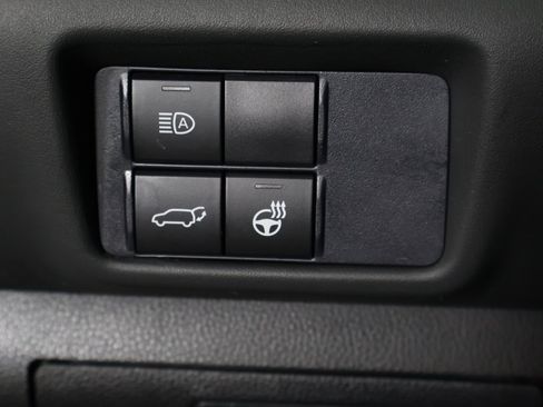 Used 2020 Toyota Highlander Limited image 39