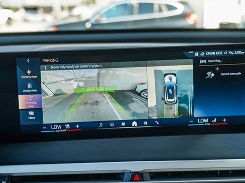 Used 2025 BMW iX xDrive50 image 24