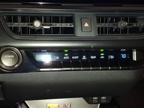 New 2026 Lexus UX 300h AWD image 8