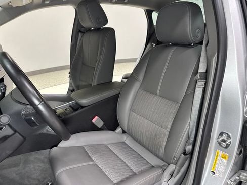 Used 2015 Chevrolet Impala LT w/ Convenience Package FWD image 14