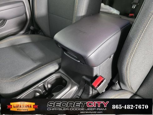 New 2026 Jeep Wrangler Unlimited Sport image 25