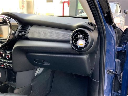 Used 2017 MINI Cooper 4-Door Hardtop FWD image 14