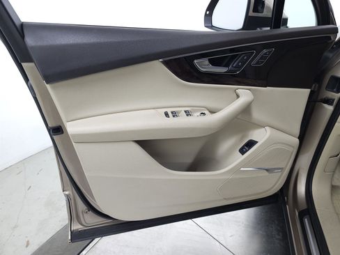 Used 2019 Audi Q7 3.0T Premium Plus w/ Premium Plus Package image 15