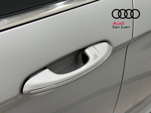 Used 2022 Ford Edge Titanium w/ Equipment Group 301A AWD/4WD image 9