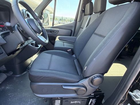 New 2025 Mercedes-Benz Sprinter 3500 image 23