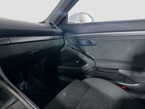 Used 2025 Porsche 718 Cayman GT4 RS image 24