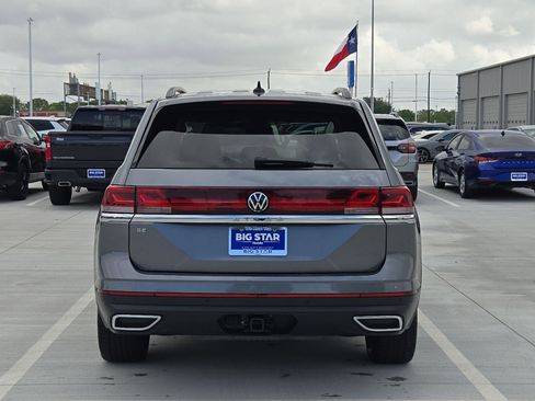 Used 2025 Volkswagen Atlas SE image 5