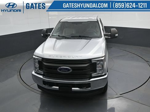 Used 2019 Ford F250 XL w/ Power Equipment Group AWD/4WD image 43