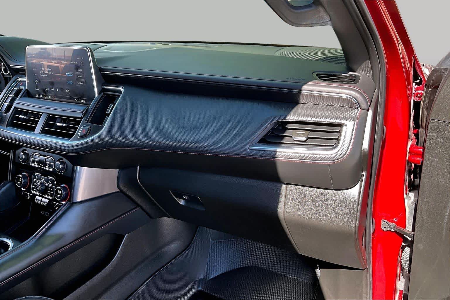 Used 2021 Chevrolet Tahoe RST w/ Luxury Package AWD/4WD image 18