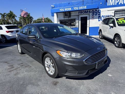 Used 2019 Ford Fusion SE FWD image 3