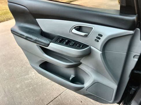 Used 2014 Honda Odyssey Touring Elite image 30