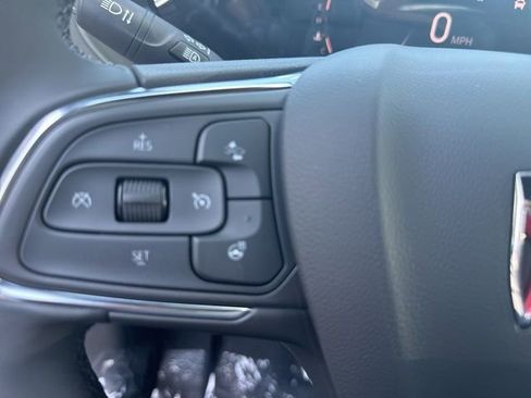 New 2025 Buick Envista Avenir image 15