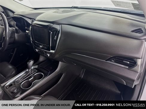 Used 2019 Chevrolet Traverse RS w/ LPO, Cargo Package image 31