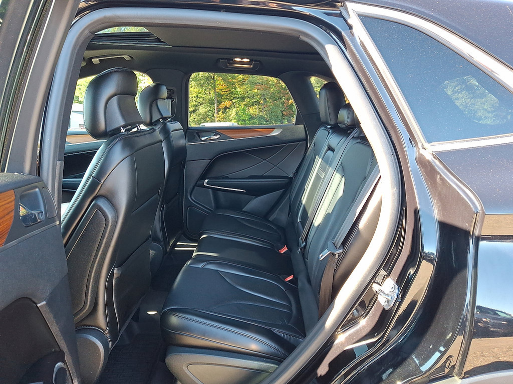 Used 2019 Lincoln MKC Reserve AWD/4WD image 26