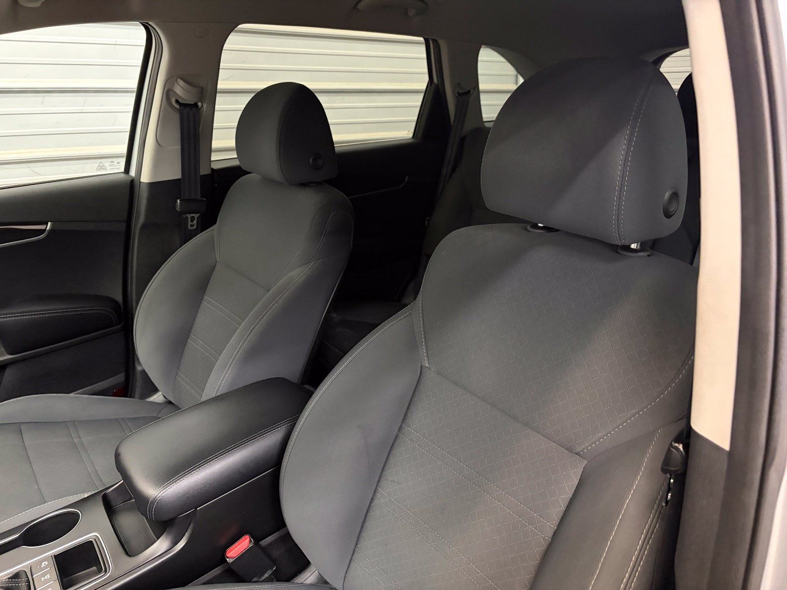 Used 2020 Kia Sorento LX w/ LX I4 Convenience Package AWD/4WD image 9