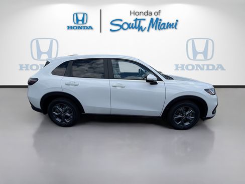 New 2027 Honda HR-V LX image 8