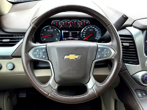 Used 2016 Chevrolet Suburban LT image 28