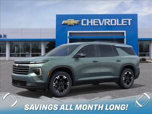 New 2027 Chevrolet Traverse LT w/ Sun and Wheel Package AWD/4WD image 2