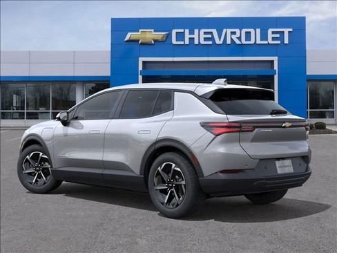 New 2026 Chevrolet Equinox EV LT image 3