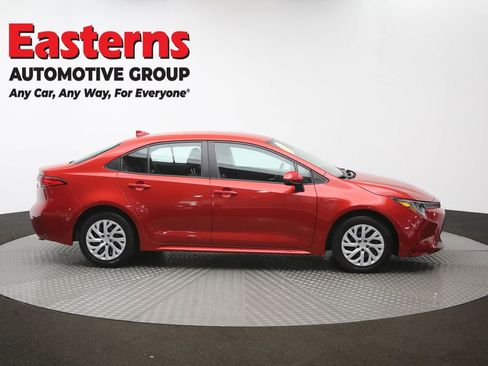 Used 2020 Toyota Corolla LE FWD image 44